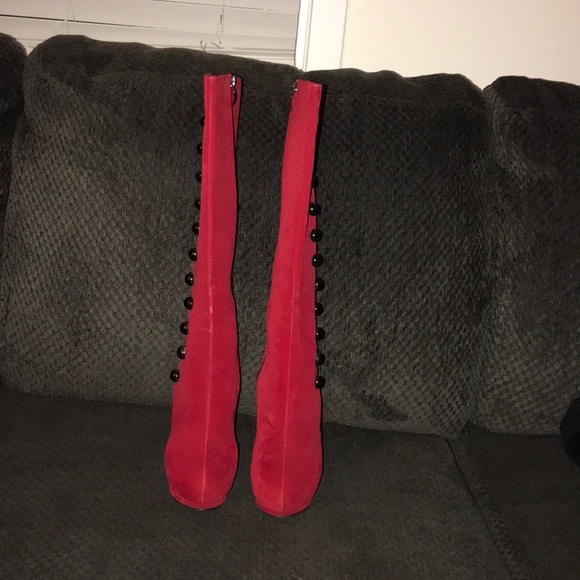 Crape Myrtle Suede Knee High-Heel Boots - Picture 3 of 6